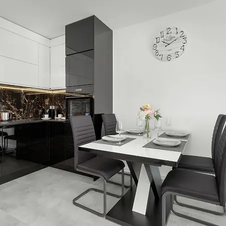 Daire Nowoczesny Z Parkingiem W Gdansku By Renters *